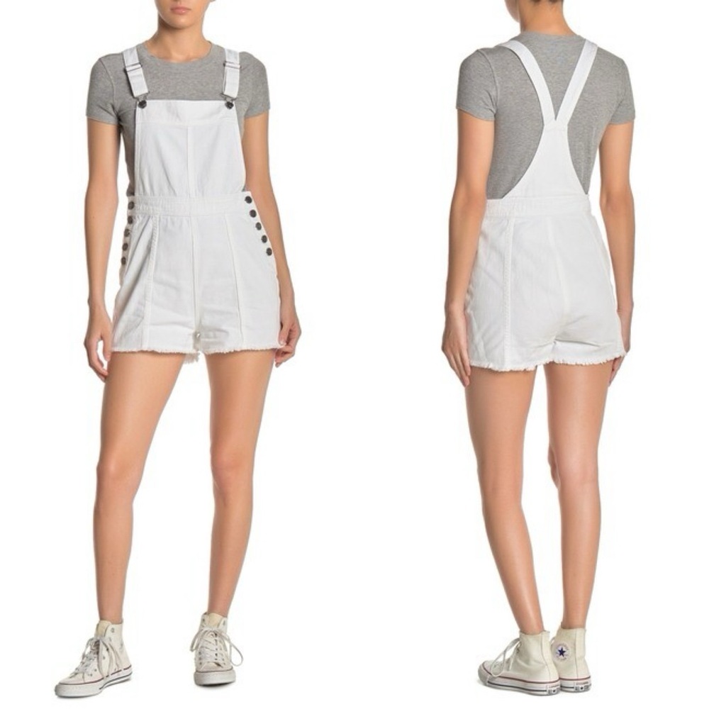 Cupcakes & Cashmere White Short Overalls  Size 6 Adjustable Straps Pockets